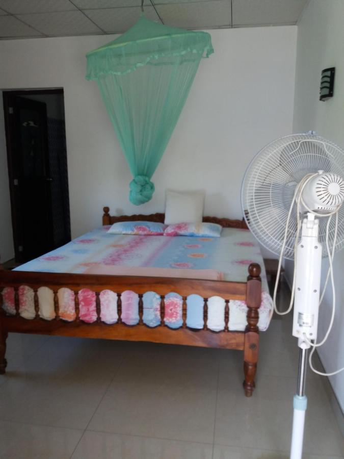 Ishitha Homestay Tangalle Ngoại thất bức ảnh